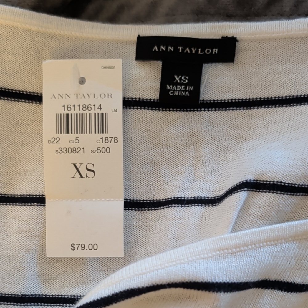NWT Ann Taylor Black and White Striped Floral Long Sleeve Sweater Top, Sz XS - Picture 5 of 7